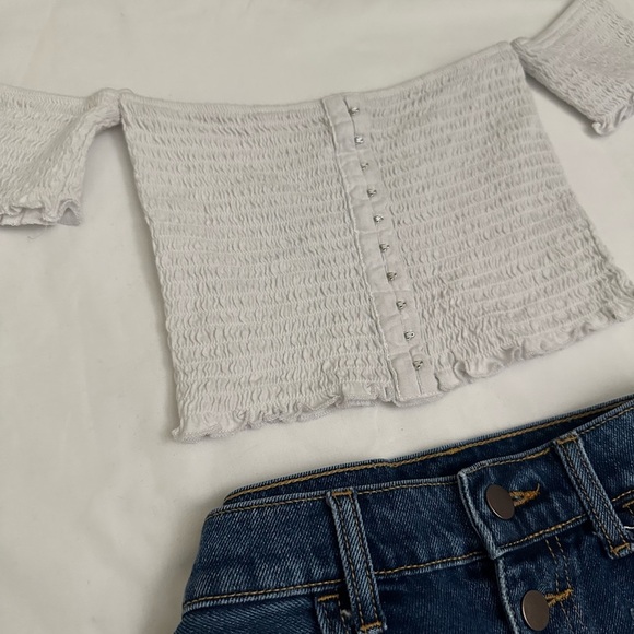 BUNDLE OF 3 Green Black and White Off the Shoulder Crop Top Size Small - Picture 6 of 11